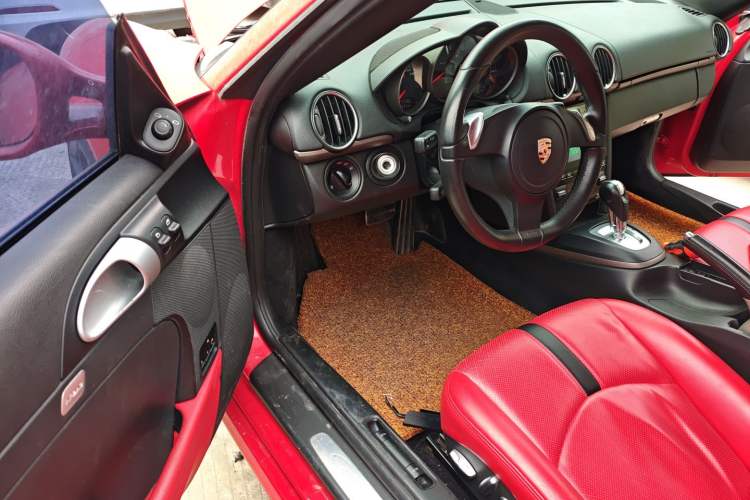 Used Porsche Cayman 2009 Cayman 2.9L Interior 3