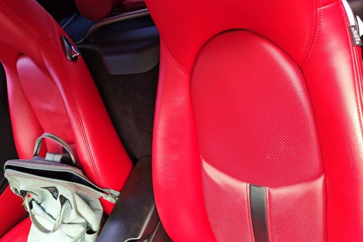 Used Porsche Cayman 2009 Cayman 2.9L Interior 4