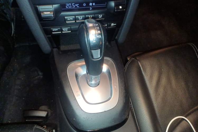 Used Porsche Cayman 2009 Cayman 2.9L Gear Lever