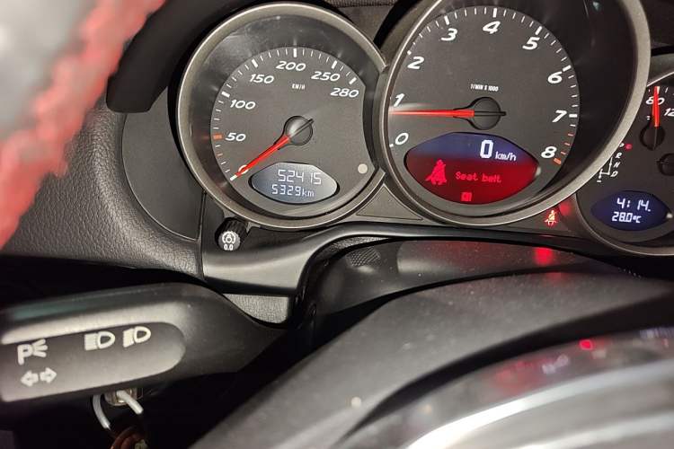 Used Porsche Cayman 2009 Cayman 2.9L Odometer Close Up