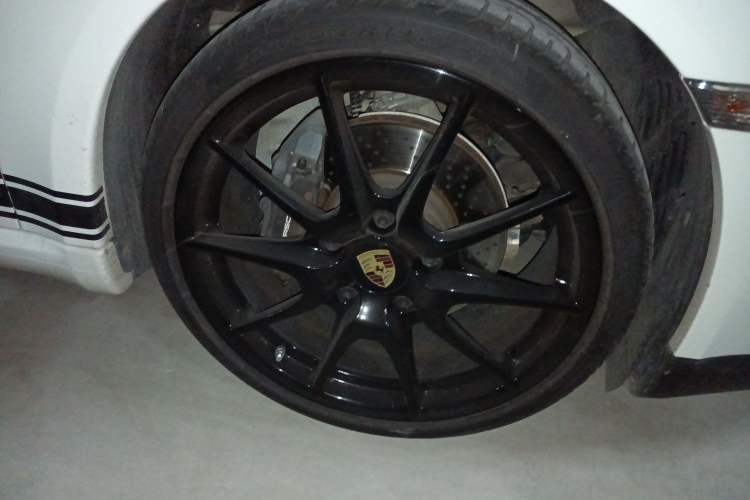 Used Porsche Cayman 2009 Cayman 2.9L Right Front Wheel Hub