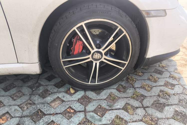 Used Porsche Cayman 2009 Cayman 2.9L Right Front Wheel Hub
