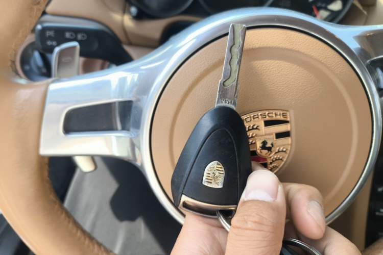 Used Porsche Cayman 2009 Cayman 2.9L Vehicle Key