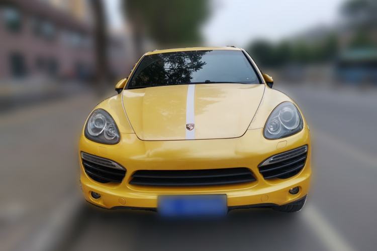 Used Porsche Cayman  Front