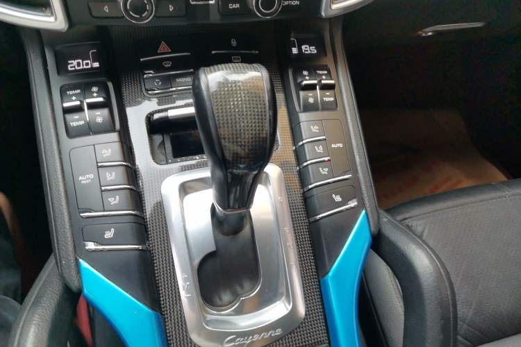 Used Porsche Cayman  Gear Lever