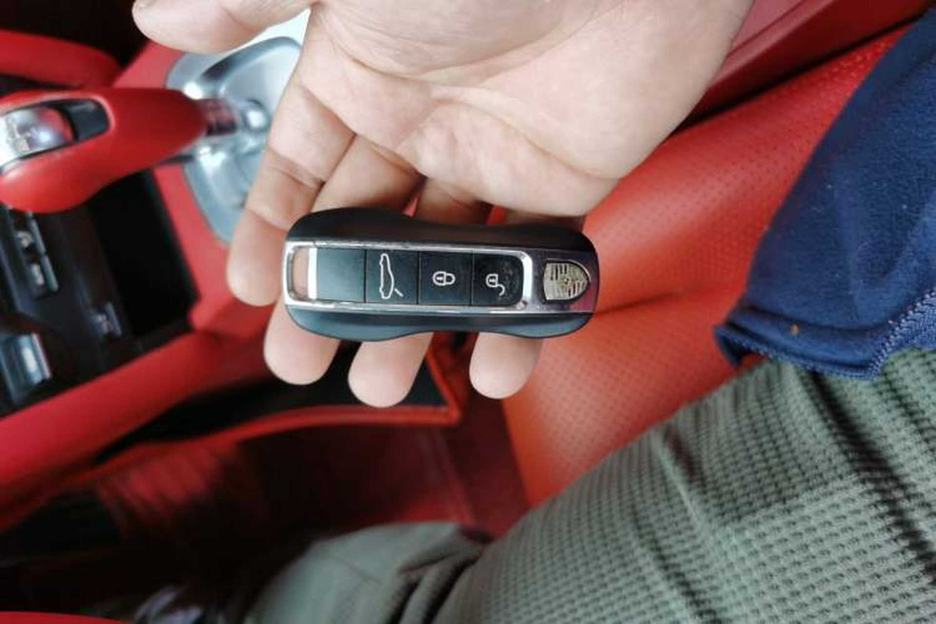 Used Porsche Cayman 2012 Cayman Black Edition 2.9L Vehicle Key