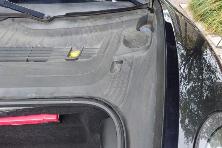 Used Porsche Cayman 2013 Cayman 2.7L Engine Bay Left
