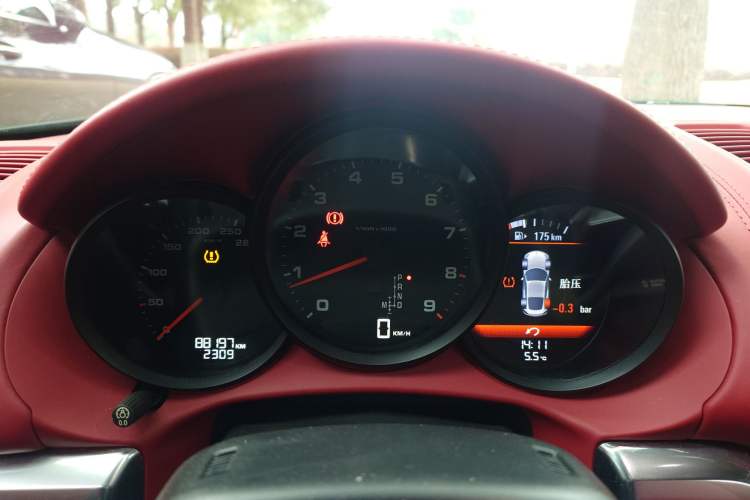 Used Porsche Cayman 2013 Cayman 2.7L Instrument Cluster