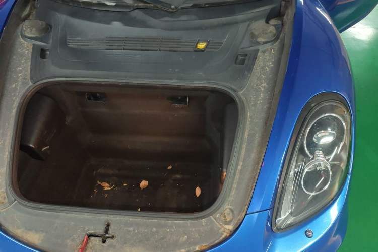 Used Porsche Cayman 2013 Cayman 2.7L Engine Bay Left