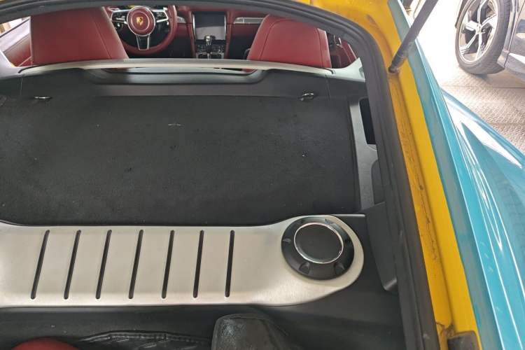 Used Porsche Cayman 2013 Cayman 2.7L Engine Bay Left