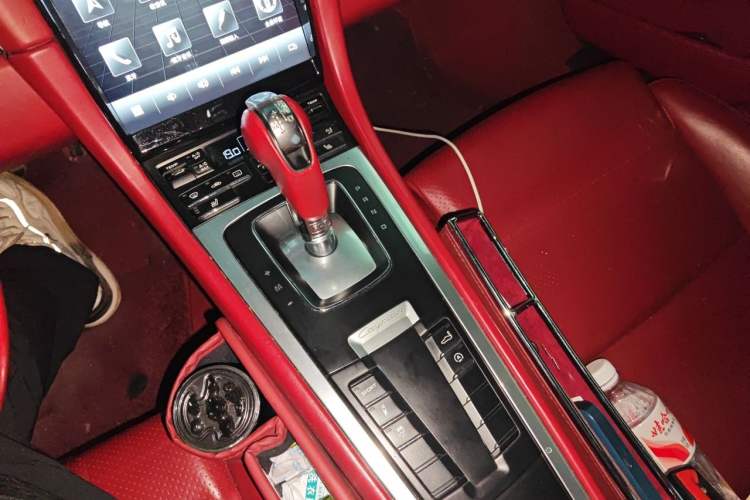 Used Porsche Cayman 2013 Cayman 2.7L Gear Lever