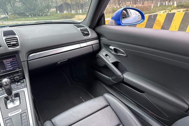 Used Porsche Cayman 2013 Cayman 2.7L Interior 7