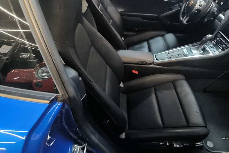 Used Porsche Cayman 2013 Cayman 2.7L Right Front Seat