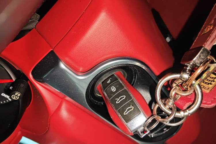 Used Porsche Cayman 2013 Cayman 2.7L Vehicle Key