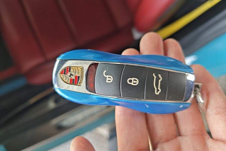 Used Porsche Cayman 2013 Cayman 2.7L Vehicle Key