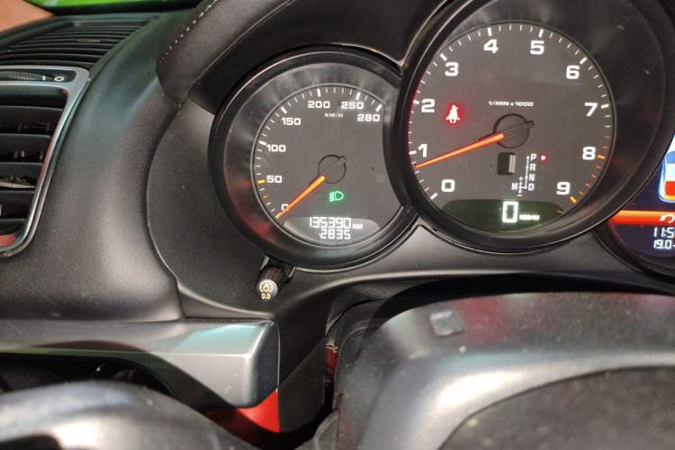 Used Porsche Cayman 2013 Cayman 2.7L Odometer Close Up