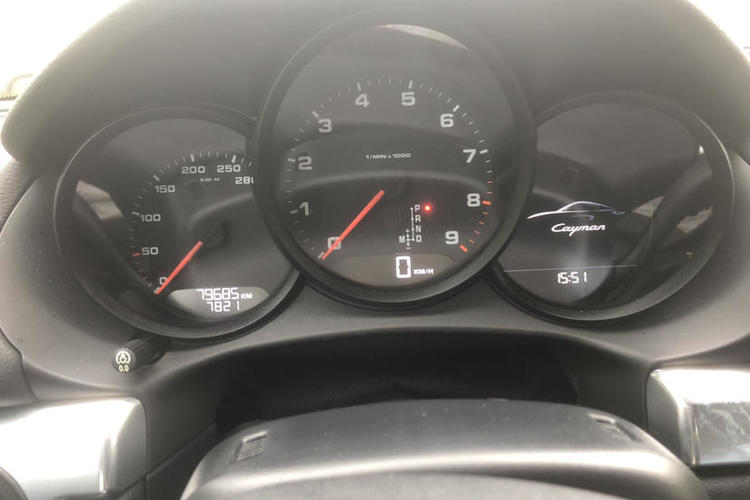 Used Porsche Cayman 2013 Cayman 2.7L Odometer Close Up