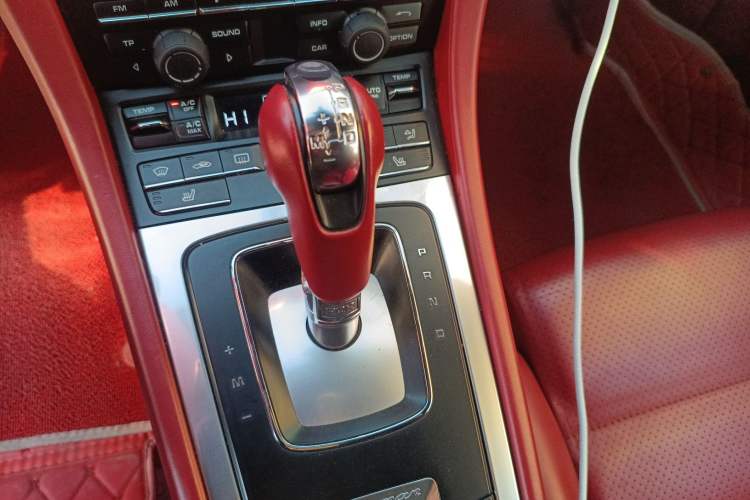 Used Porsche Cayman 2013 Cayman 2.7L Gear Lever