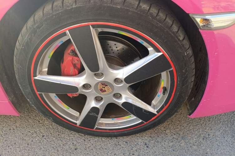 Used Porsche Cayman 2013 Cayman 2.7L Right Front Wheel Hub