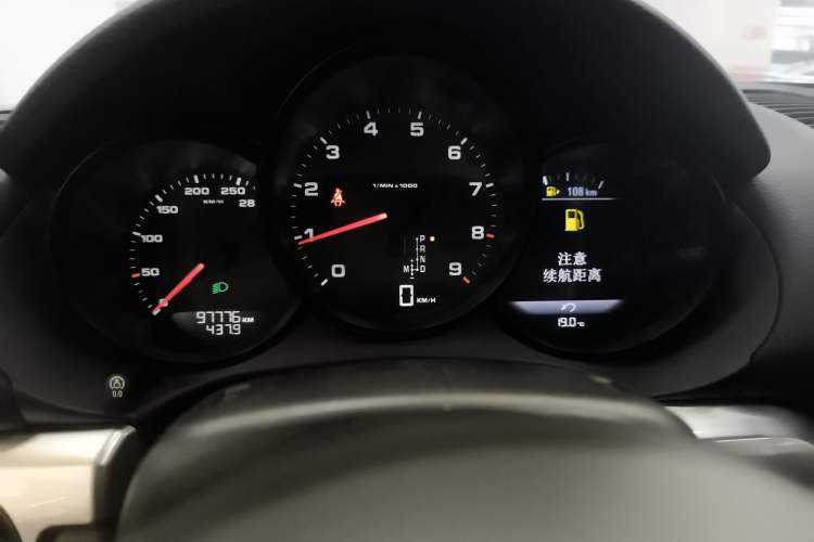 Used Porsche Cayman 2013 Cayman 2.7L Odometer Close Up