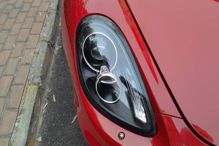 Used Porsche Cayman 2013 Cayman 2.7L Right Front Headlight