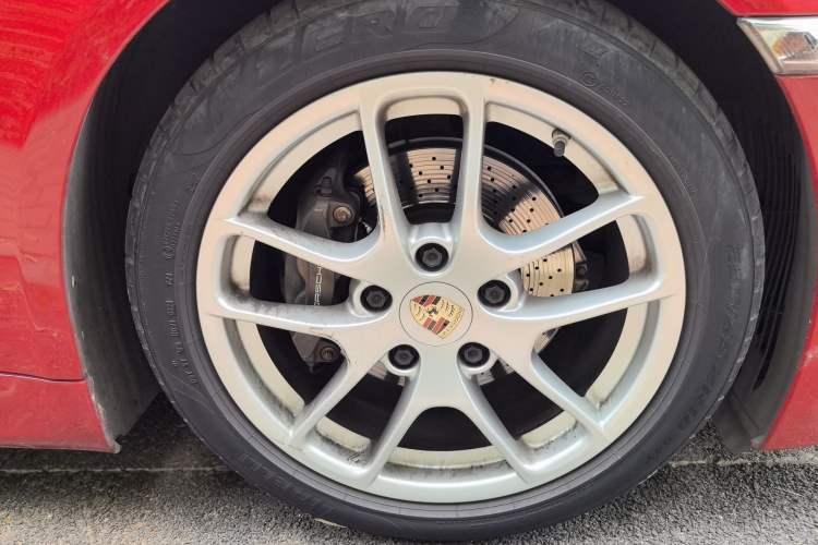 Used Porsche Cayman 2013 Cayman 2.7L Right Front Wheel Hub