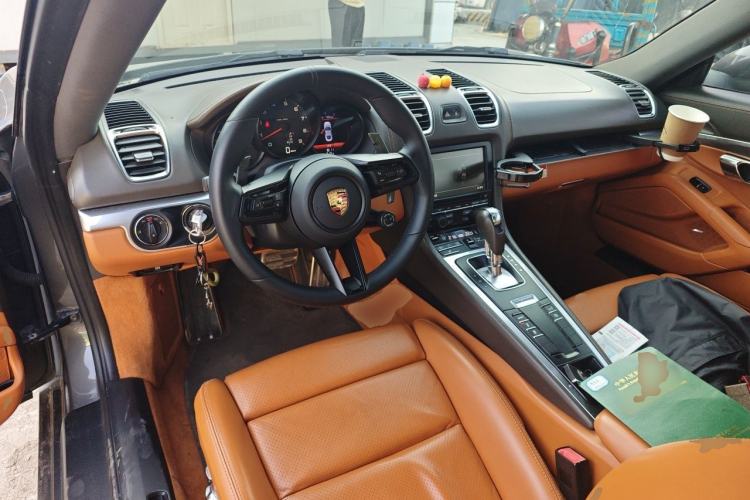 Used Porsche Cayman 2013 Cayman 2.7L Center Console