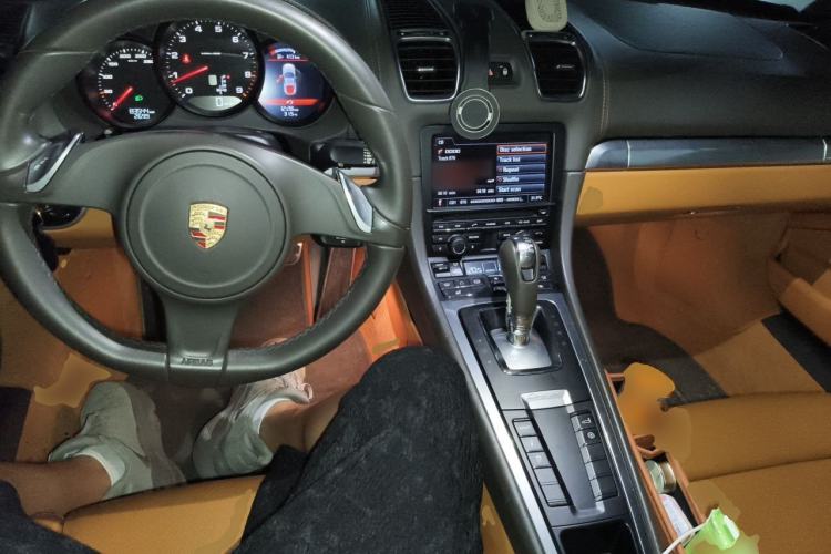 Used Porsche Cayman 2013 Cayman 2.7L Center Console