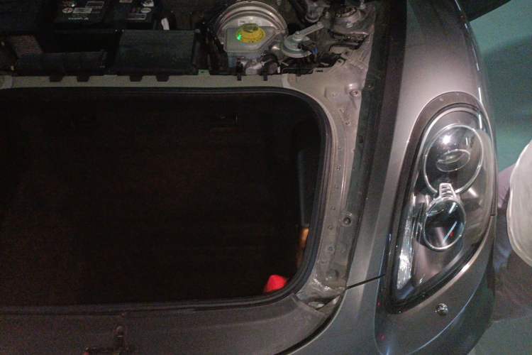 Used Porsche Cayman 2013 Cayman 2.7L Engine Bay Left