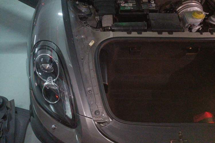 Used Porsche Cayman 2013 Cayman 2.7L Engine Bay Right