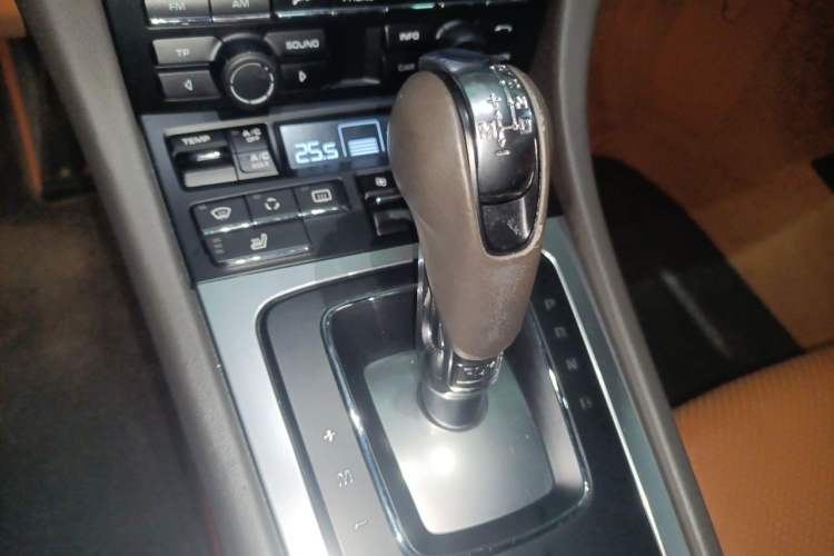 Used Porsche Cayman 2013 Cayman 2.7L Gear Lever