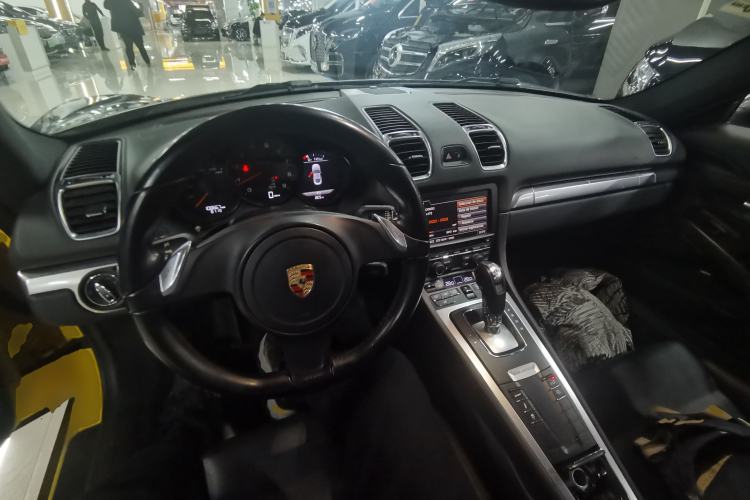 Used Porsche Cayman 2013 Cayman 2.7L Interior 2
