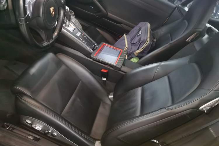 Used Porsche Cayman 2013 Cayman 2.7L Left Front Seat