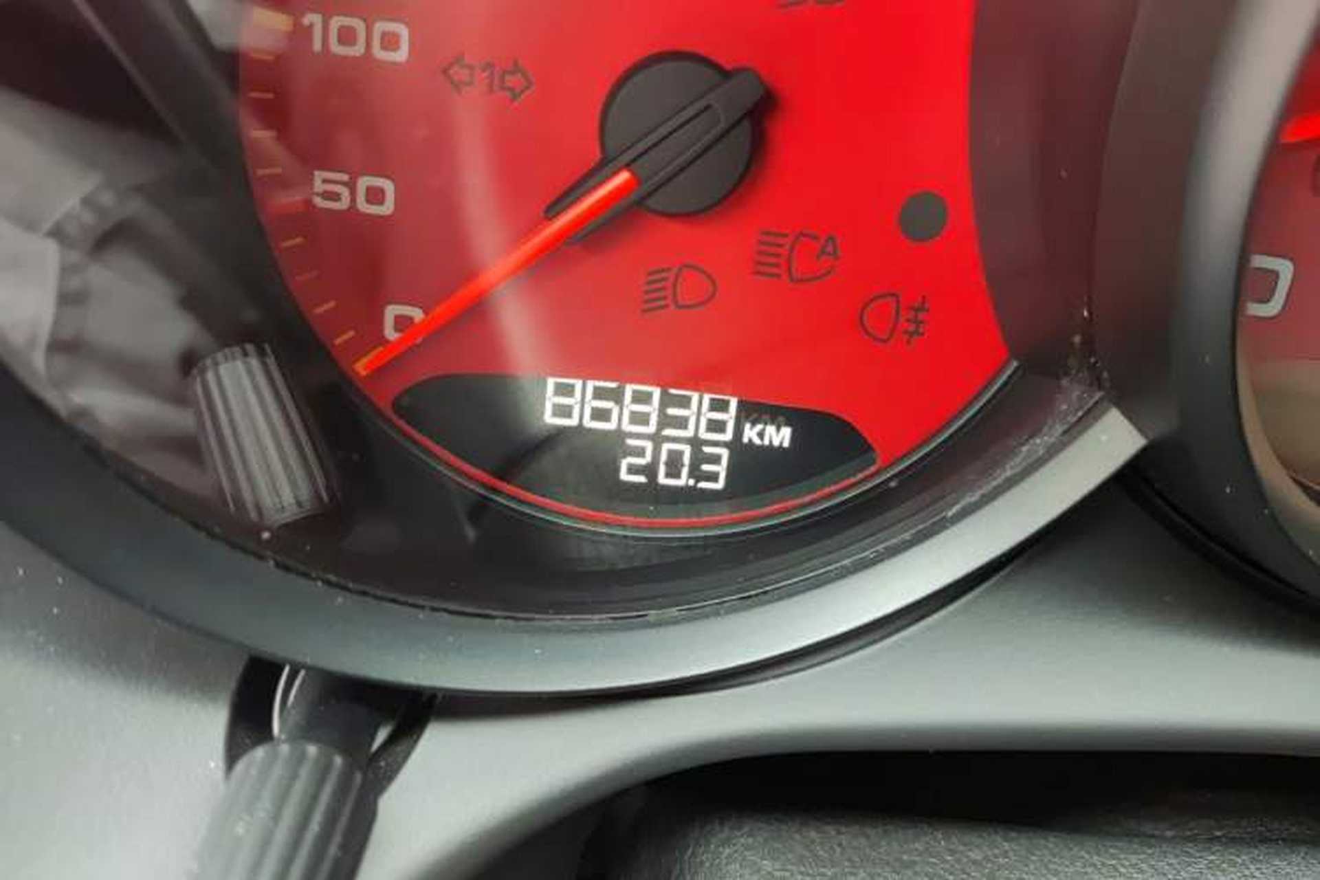 Used Porsche Cayman 2013 Cayman 2.7L Odometer Close Up