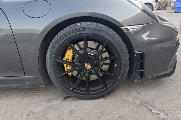 Used Porsche Cayman 2013 Cayman 2.7L Right Front Wheel Hub