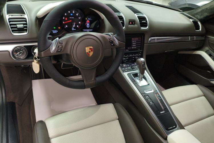 Used Porsche Cayman 2013 Cayman 2.7L Center Console