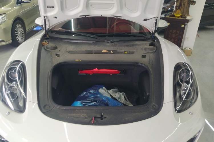 Used Porsche Cayman 2013 Cayman 2.7L Engine Bay