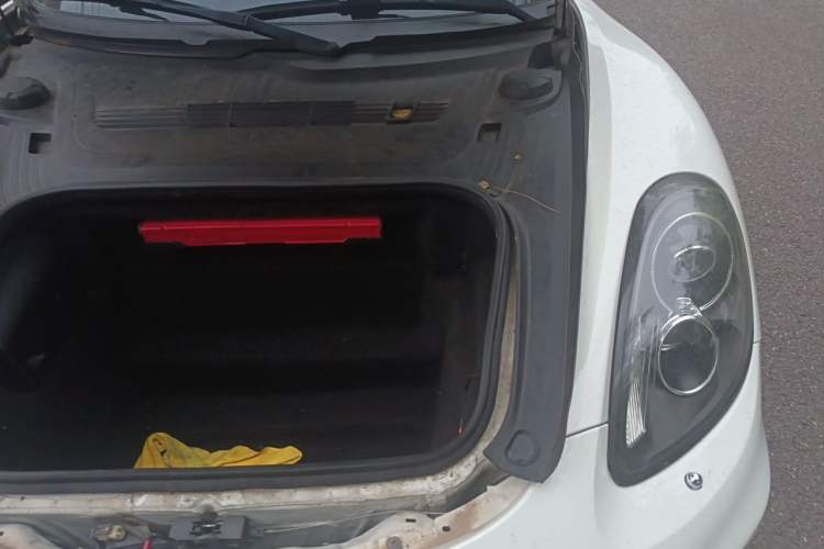 Used Porsche Cayman 2013 Cayman 2.7L Engine Bay Left