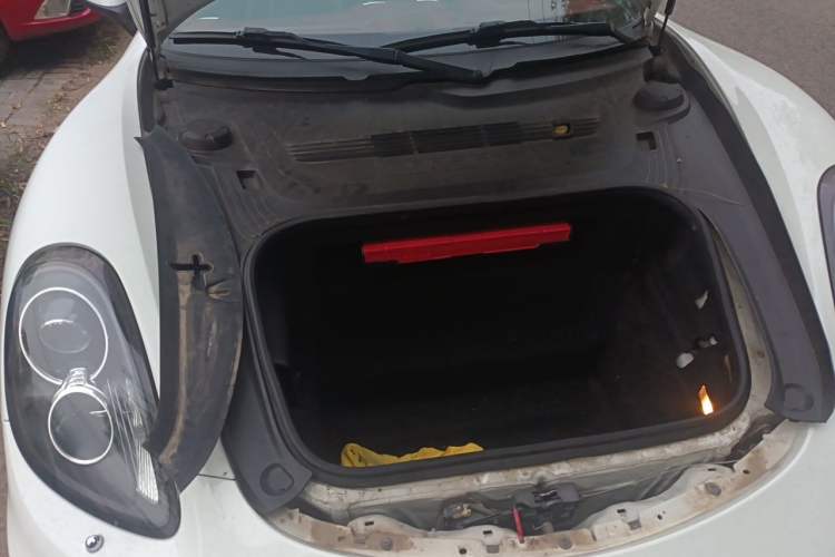 Used Porsche Cayman 2013 Cayman 2.7L Engine Bay Right