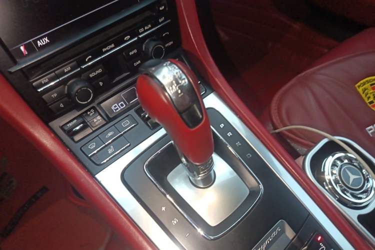 Used Porsche Cayman 2013 Cayman 2.7L Gear Lever