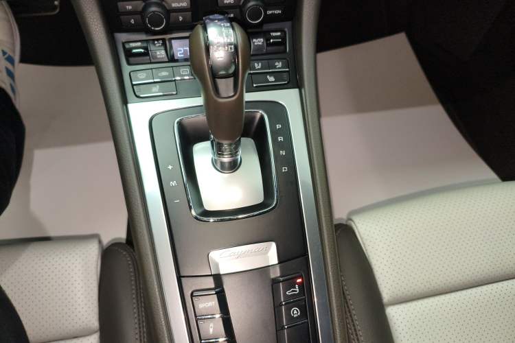 Used Porsche Cayman 2013 Cayman 2.7L Gear Lever