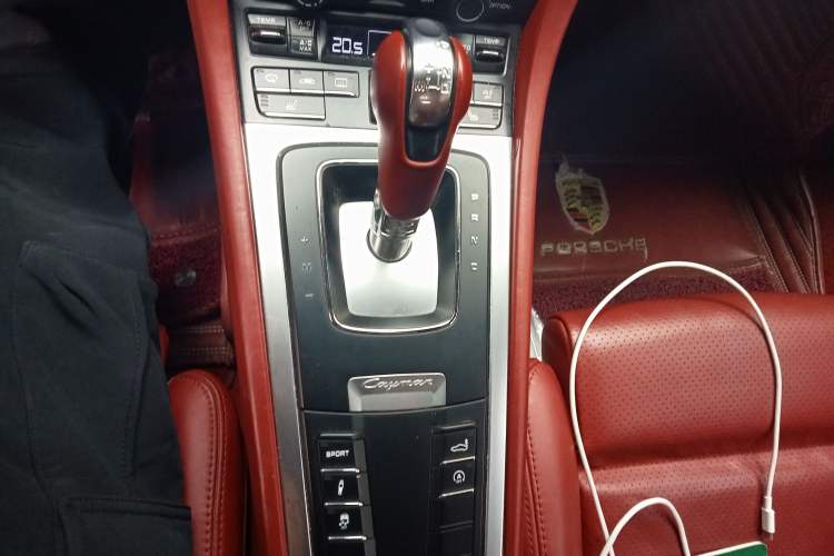 Used Porsche Cayman 2013 Cayman 2.7L Gear Lever