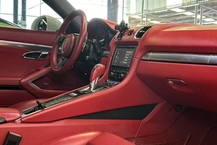 Used Porsche Cayman 2013 Cayman 2.7L Interior 3