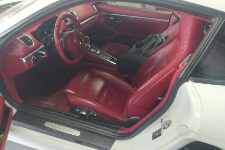 Used Porsche Cayman 2013 Cayman 2.7L Left Front Seat