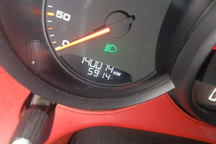 Used Porsche Cayman 2013 Cayman 2.7L Odometer Close Up