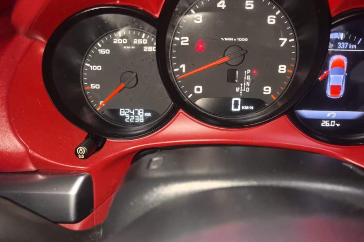 Used Porsche Cayman 2013 Cayman 2.7L Odometer Close Up