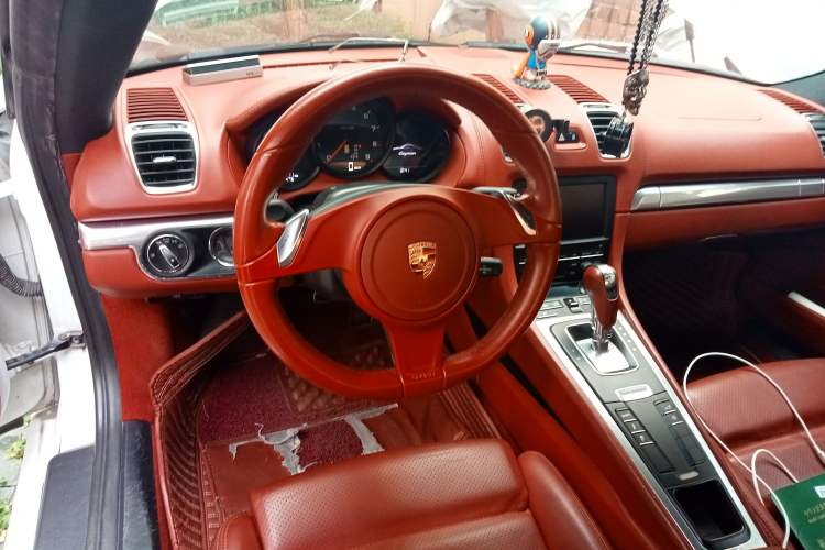 Used Porsche Cayman 2013 Cayman 2.7L Steering Wheel