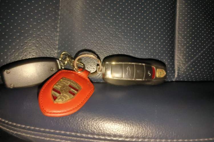 Used Porsche Cayman 2013 Cayman 2.7L Vehicle Key