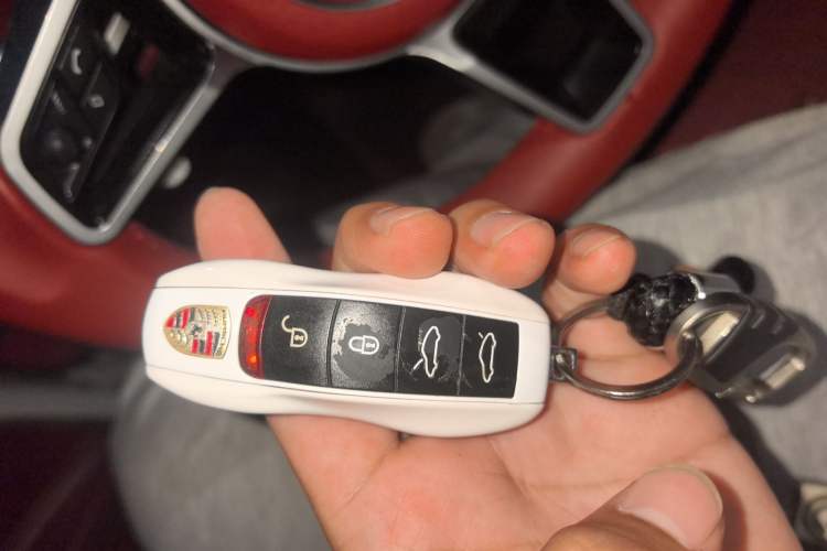 Used Porsche Cayman 2013 Cayman 2.7L Vehicle Key