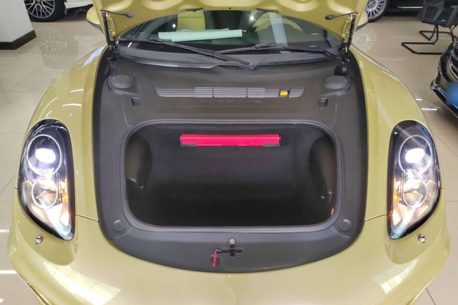 Used Porsche Cayman 2013 Cayman 2.7L Engine Bay